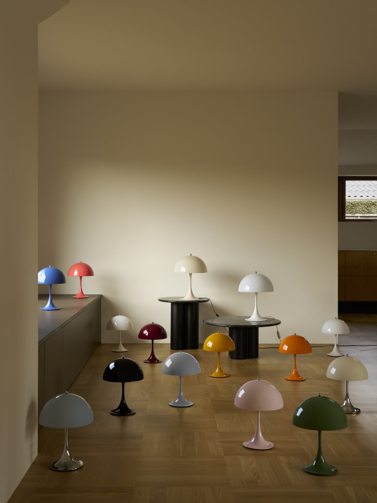 Louis Poulsen Panthella 250 Portable bordlampe - Opal Beige