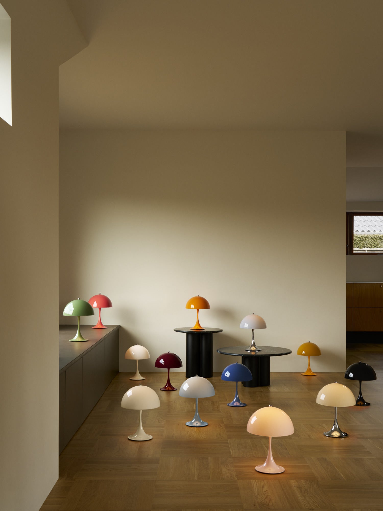 Louis Poulsen Panthella 250 Portable bordlampe - Opal Beige