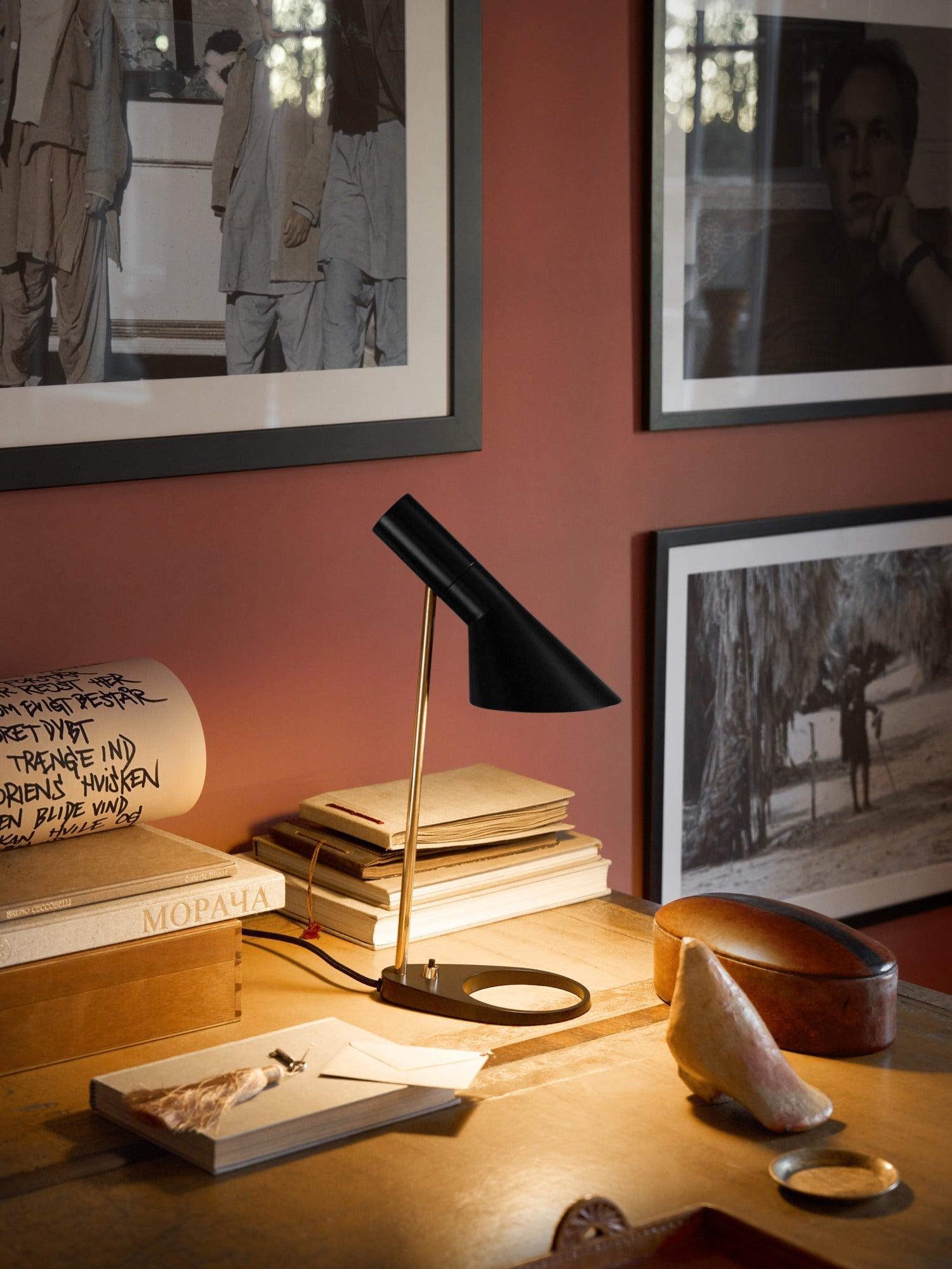 Louis Poulsen AJ Mini Bordlampe Brass/Black